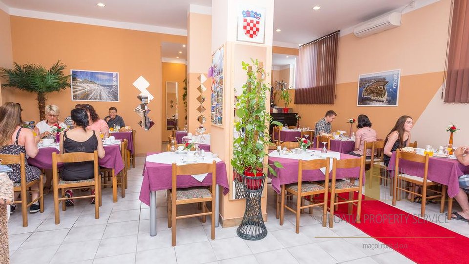 Hotel, 1200 m2, Prodaja, Zadar