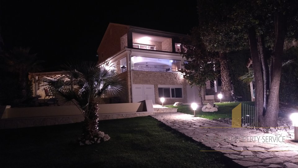 Haus, 300 m2, Verkauf, Zadar-okolica - Petrčane