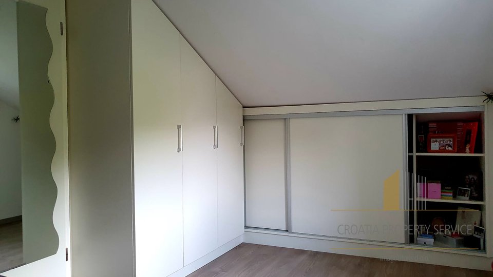 House, 130 m2, For Sale, Kaštel Kambelovac