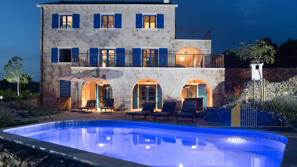Luxuriöse Villa mit bezaubernder Aussicht!
