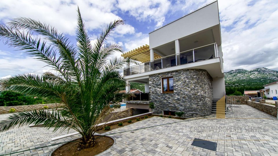 Casa, 168 m2, Vendita, Starigrad - Seline