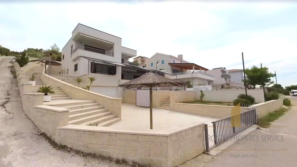 Casa, 480 m2, Vendita, Ražanj