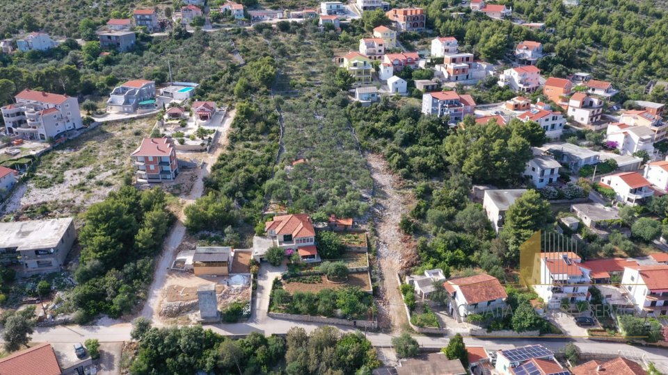 THREE BUILDING LAND PLOTS WITH PROJECTS, IN MARINA