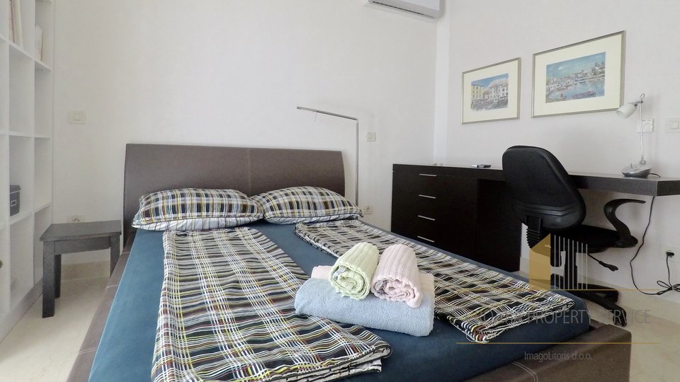 Hiša, 480 m2, Prodaja, Makarska