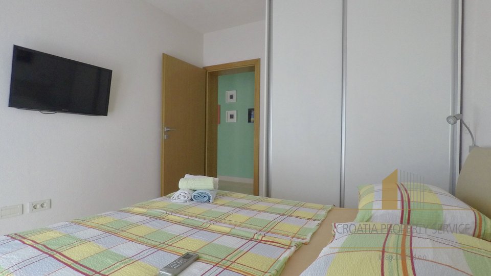 House, 480 m2, For Sale, Makarska