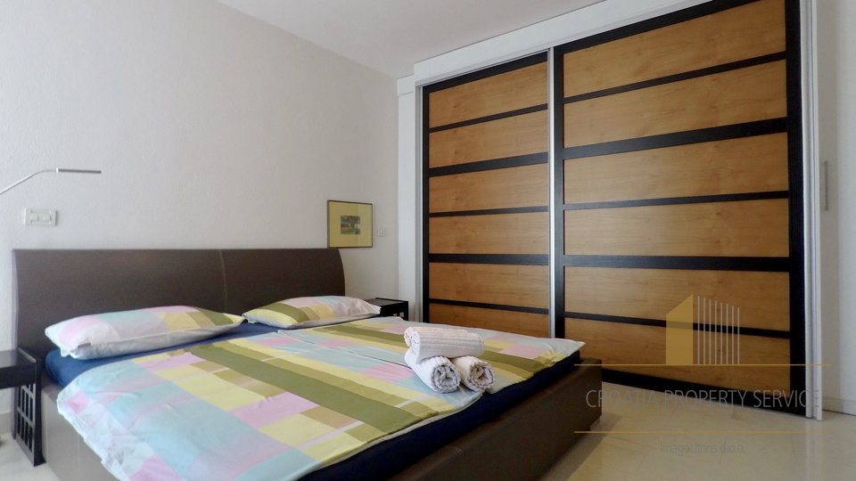 Hiša, 480 m2, Prodaja, Makarska