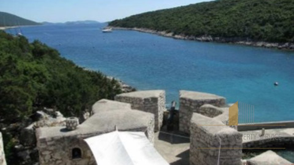 SEAFRONT CASTLE ON ONE OF THE BEAUTIFUL ISLAND IN ZADAR AREA