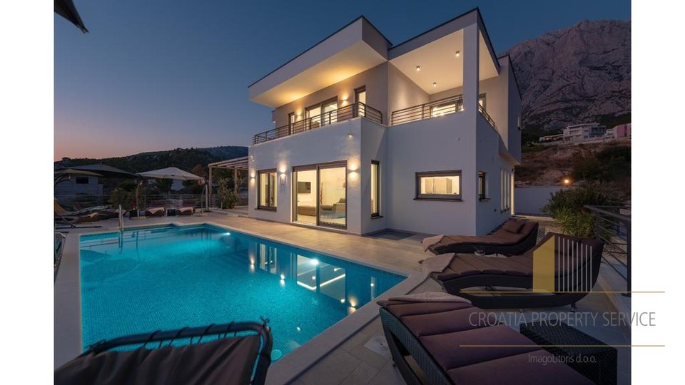 Beautifull villa on hill in Makarska