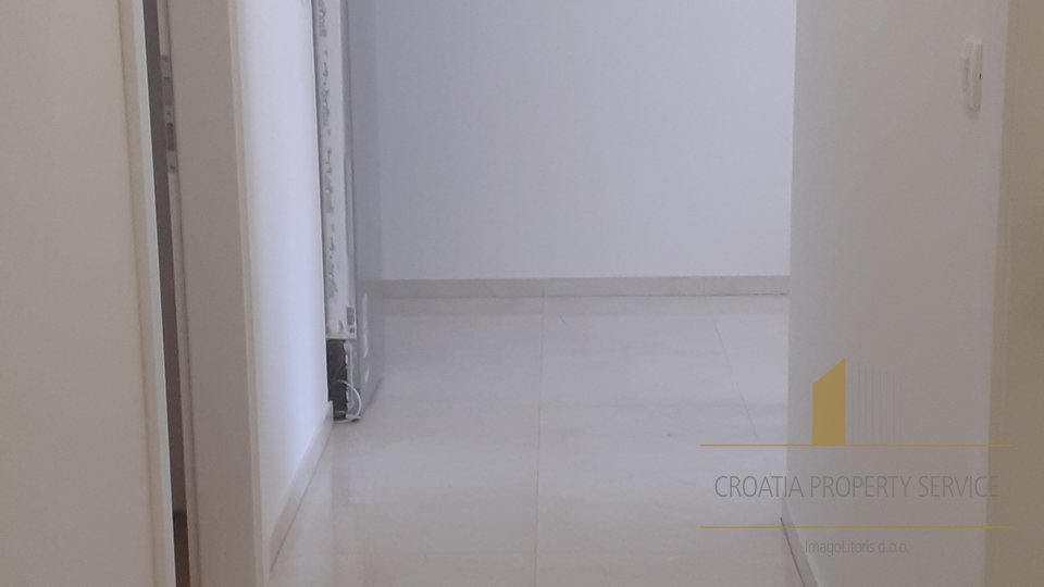 TWO APARTMENTS IN A NEW BUILDING WITH 250 M2 GARDEN IN A BEAUTIFUL LOCATION IN SPLIT!