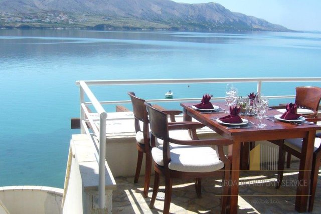 Hotel, 1500 m2, For Sale, Pag