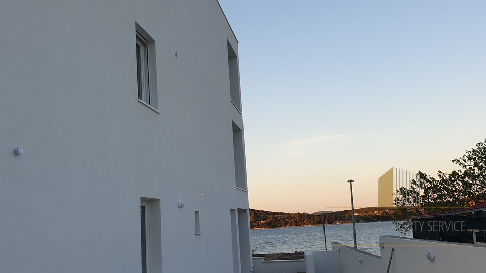 Stanovanje, 107 m2, Prodaja, Murter