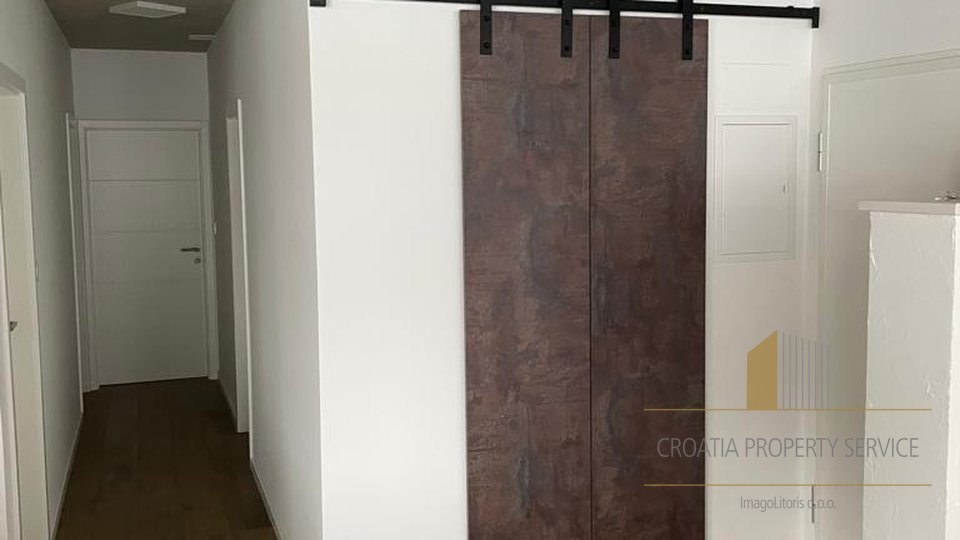 Stanovanje, 107 m2, Prodaja, Murter
