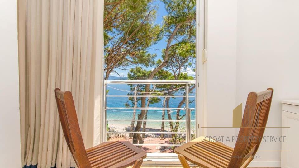Discounted hotel of seafront location on Makarska riviera!