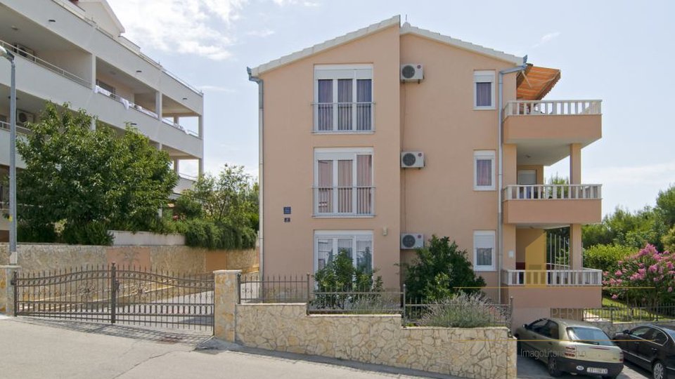 House, 300 m2, For Sale, Trogir - Čiovo