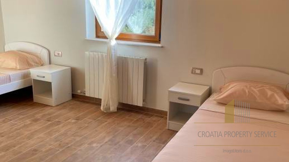 Hiša, 200 m2, Prodaja, Jelsa