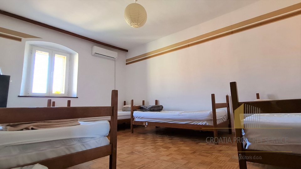 House, 189 m2, For Sale, Zadar - Arbanasi