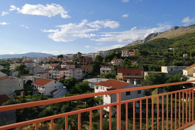 Apartment for sale in Podstrana with sea view; 94m2!