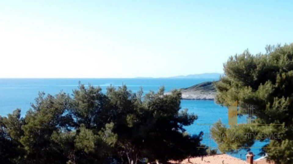 Building land with sea view, second row to the sea! The island of Hvar!