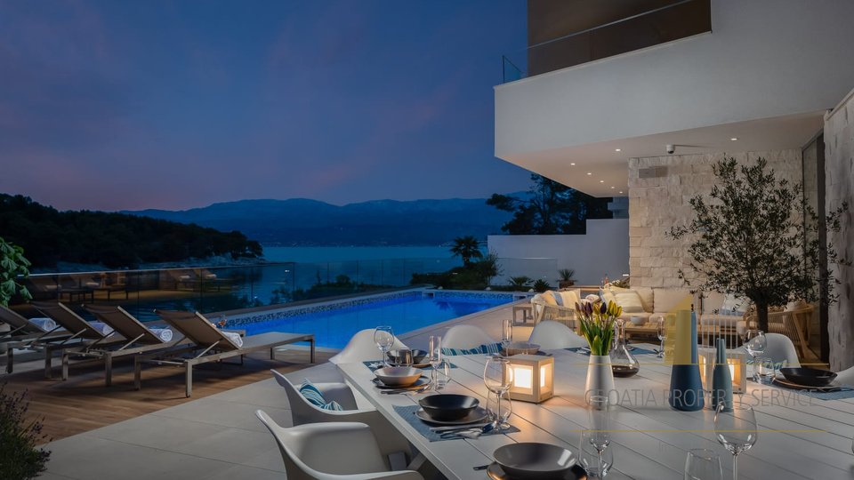 Luxury villa in a prestigious location first row to the sea on the island of Brac!