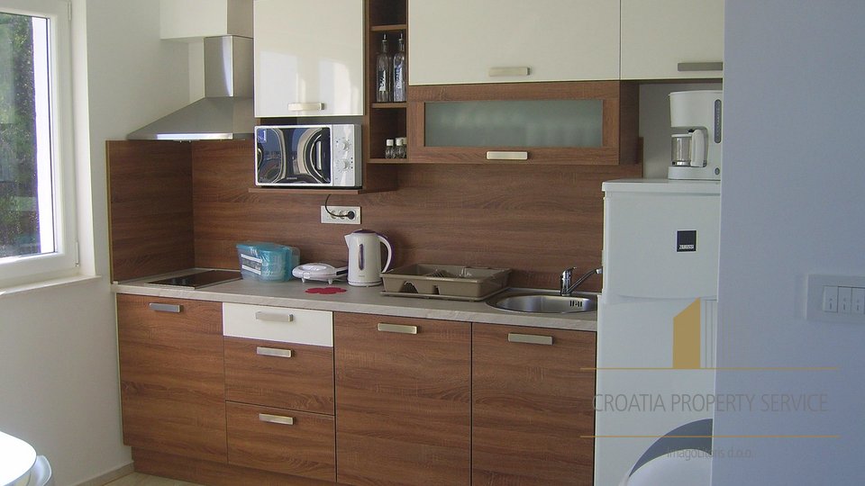 Apartment-Villa mit offenem Meerblick und Marina Frapa in Rogoznica!