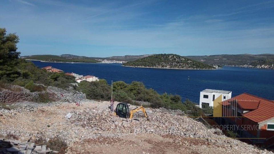 Luxury modern villa under construction only 80 m from the sea near Rogoznica!