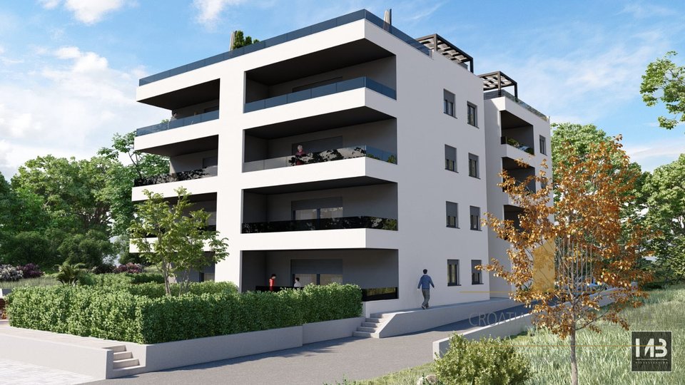 Modern residential building under construction 100 m from the sea on Ciovo!
