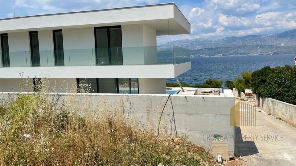 Modern Luxury villa 50 m from the sea on the island of Brac!