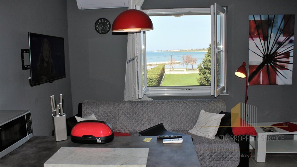 Apartment house 2nd row to the sea near Zadar!