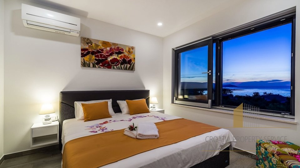 Luxury new villa with sea views near Zadar!