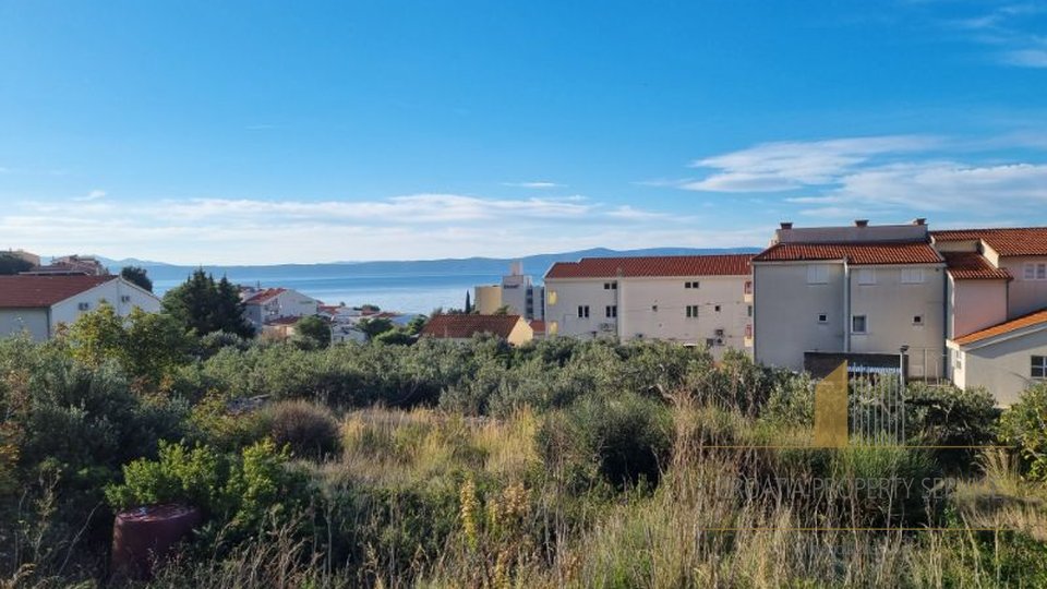 One and three bedroom apartments in a new building overlooking the sea in Tucepi!
