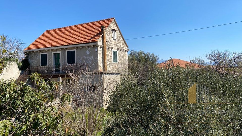 2 houses for renovation with a beautiful panoramic sea view - the island of Brac!