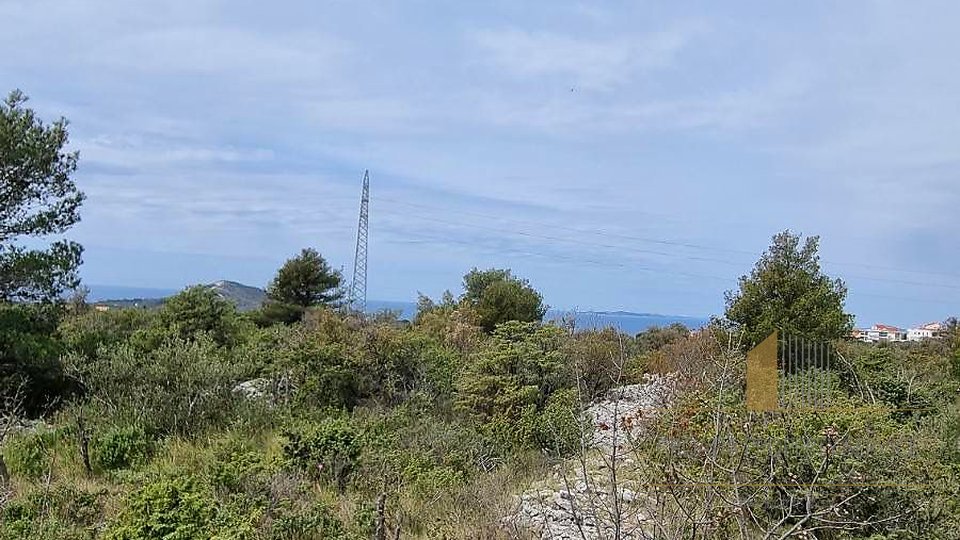 Zemljišče na atraktivni lokaciji z odprtim pogledom na morje - Primošten!