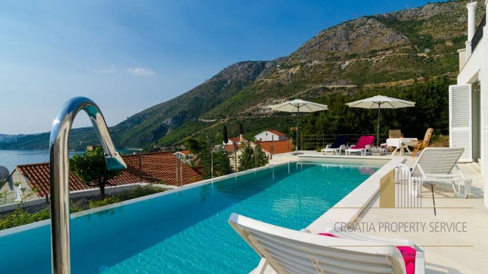 Fascinating villa with sea views near Dubrovnik!