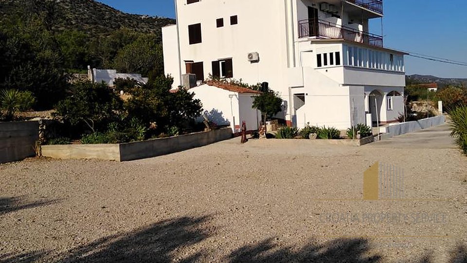 Apartment house with a beautiful sea view on - the island of Hvar!