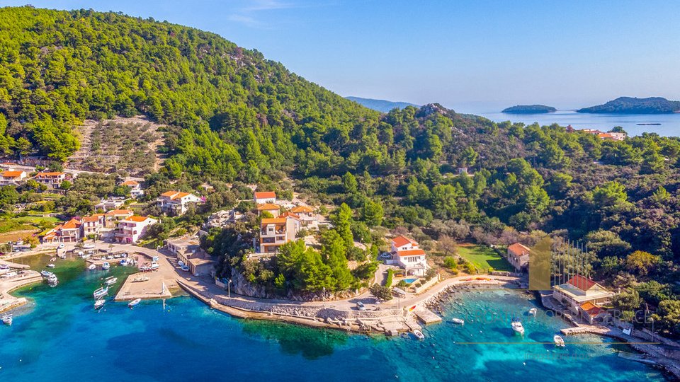 Luxury villa in a unique location first row to the sea - the island of Korcula!