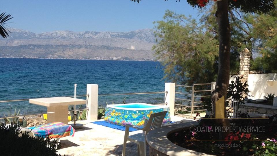 Beautiful house in a fantastic location first row to the sea on the island of Brac!