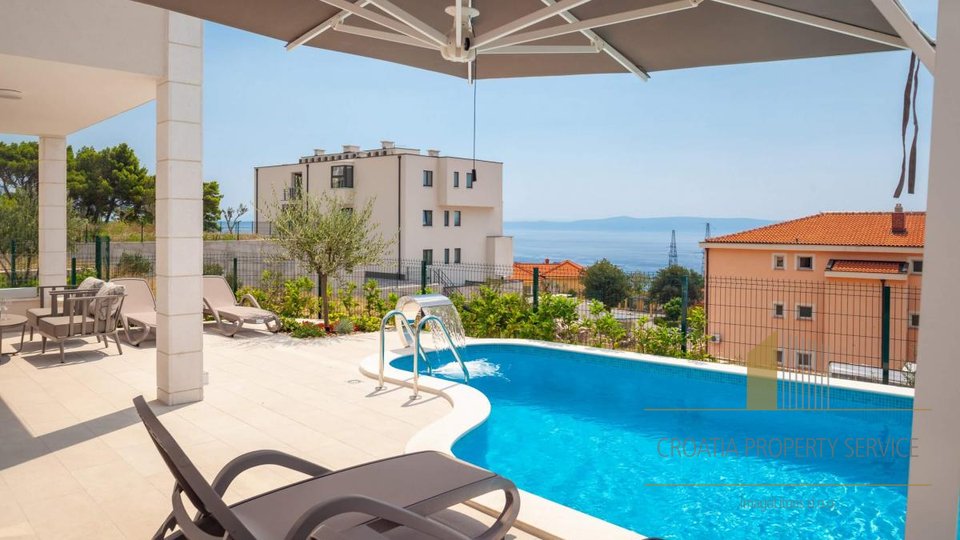 Luksuzna vila s čudovitim pogledom na morje v Makarski!