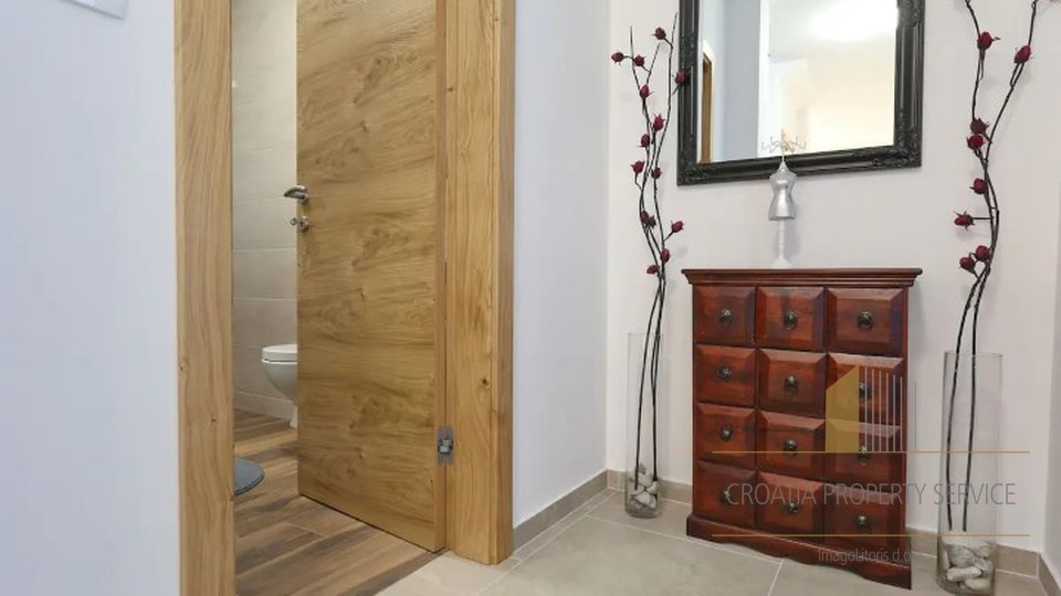 New modern villa with pool 200m from the beach in Zaton!