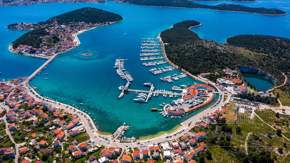 2 boutiques of 4 * hotels in fantastic locations in Šibenik and Rogoznica!