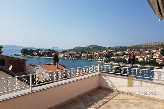 Kuća na odličnoj lokaciji s pogledom na more u okolici Šibenika!