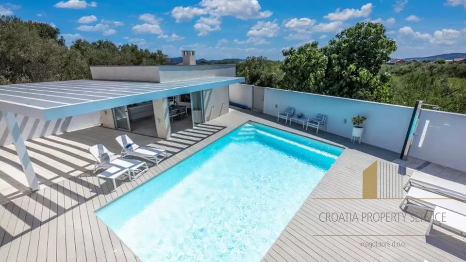 Luxury villa with sea view near Zadar!
