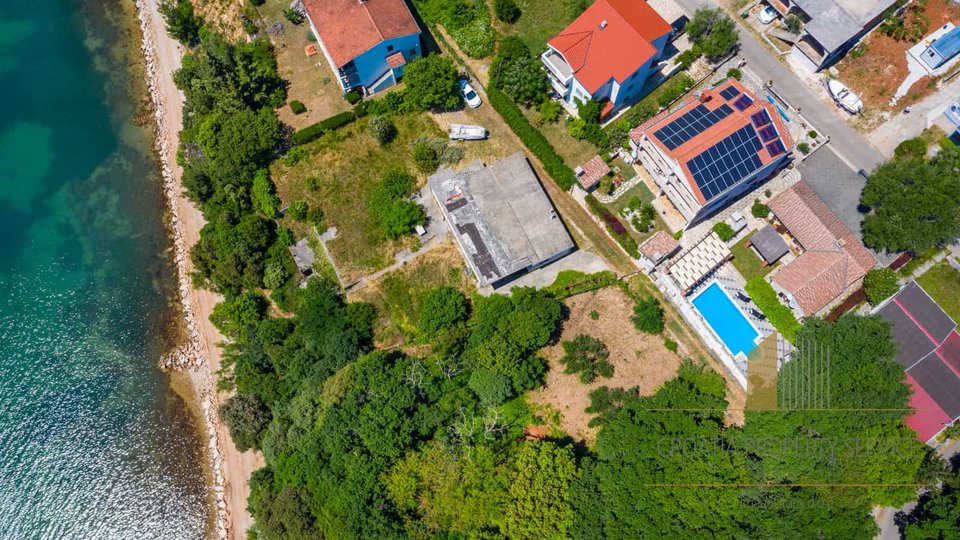 Semi-detached villa with pool, second row to the sea - Posedarje!
