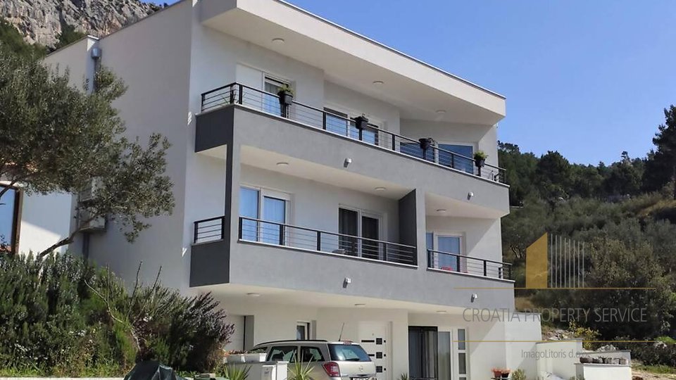 Modern apartment villa with sea view in Krvavica!
