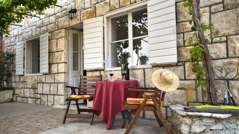 Charming stone house first row to the sea on the island of Hvar!