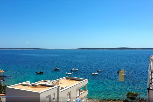 Luxury apartment in an exclusive location 50 m from the beach - Mandre, island of Pag!