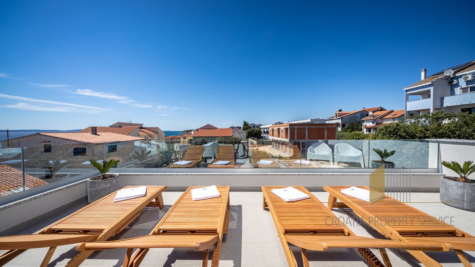Luksuzna vila na odličnoj lokaciji 50m od plaže u okolici Zadra!