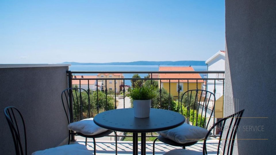 Eine wunderbare Wohnung mit freiem Blick auf das Meer auf der Insel Čiovo!