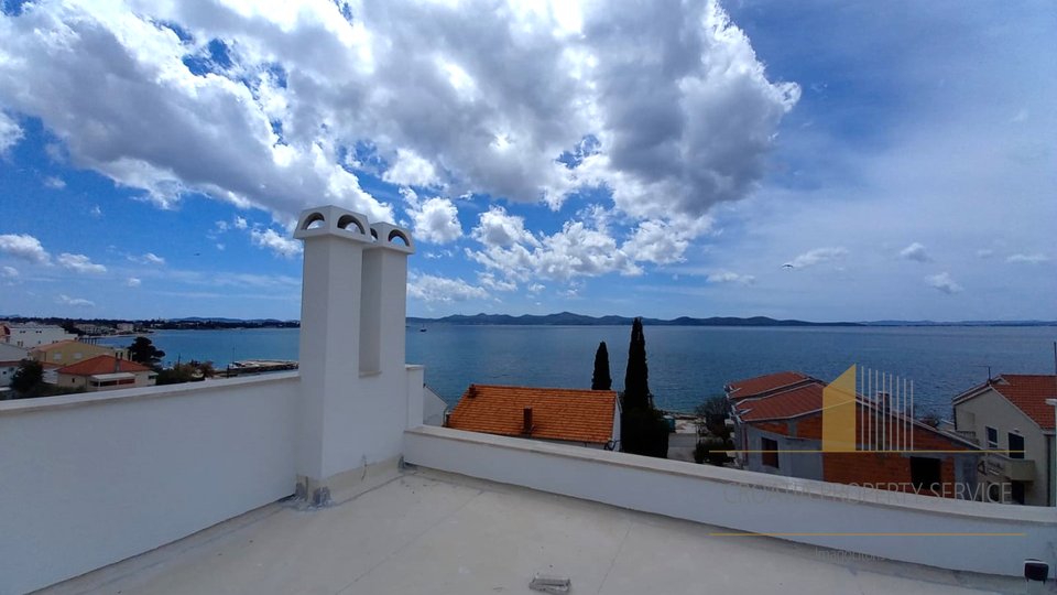 Luxus-Penthouse in einer kleinen Stadtvilla am Meer bei Zadar!