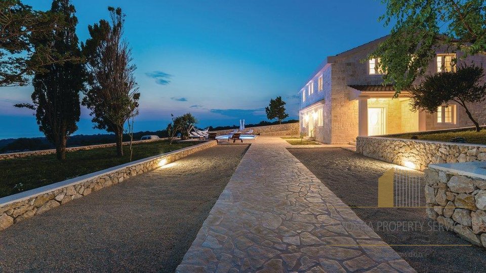 Impressive stone villa with sea view in Novalja on the island of Pag!