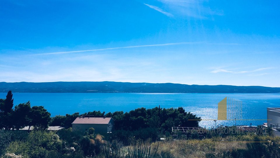 Zemljište s predivnim pogledom na more, blizina Splita i Omiša